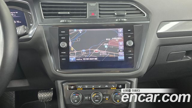 Volkswagen Tiguan Allspace 2.0 TDI Prestige 2020 — фото 13