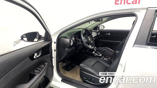 Kia K3 (II) 1.6 Noblesse 2022 — фото 10