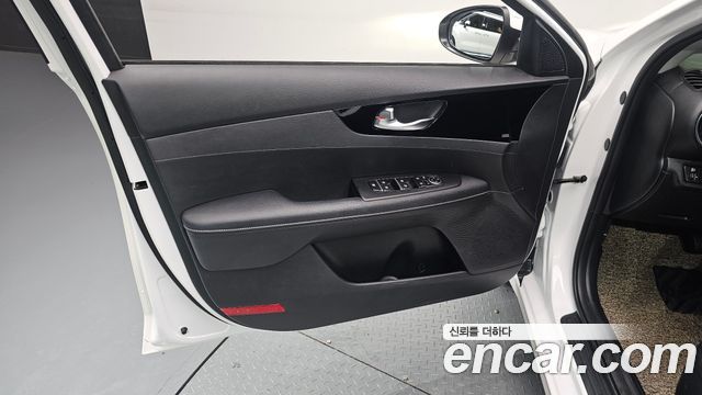 Kia K3 (II) 1.6 Noblesse 2022 — фото 24