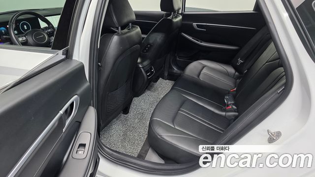 Hyundai Sonata The Edge (DN8) 2.0 Exclusive 2024 — фото 12