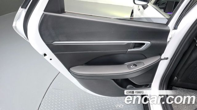 Hyundai Sonata The Edge (DN8) 2.0 Exclusive 2024 — фото 25