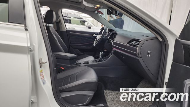 Volkswagen Jetta (VII) 1.5 TSI Prestige 2023 — фото 11