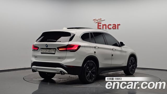 BMW X1 (F48) xDrive 18d Advantage 2020 — фото 2
