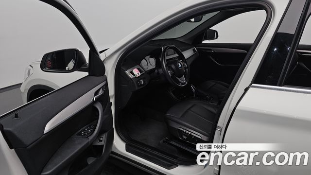 BMW X1 (F48) xDrive 18d Advantage 2020 — фото 10