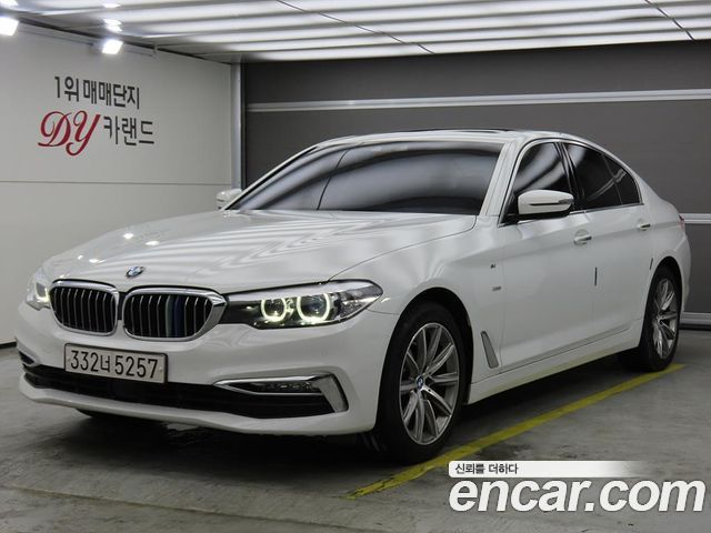 BMW 5 Series (G30) 520i Luxury 2018 — фото 1