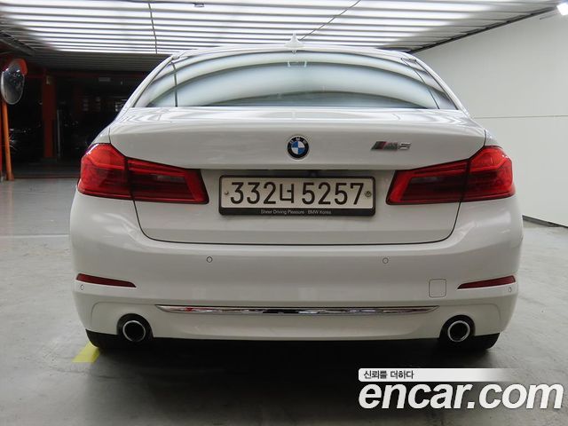 BMW 5 Series (G30) 520i Luxury 2018 — фото 3