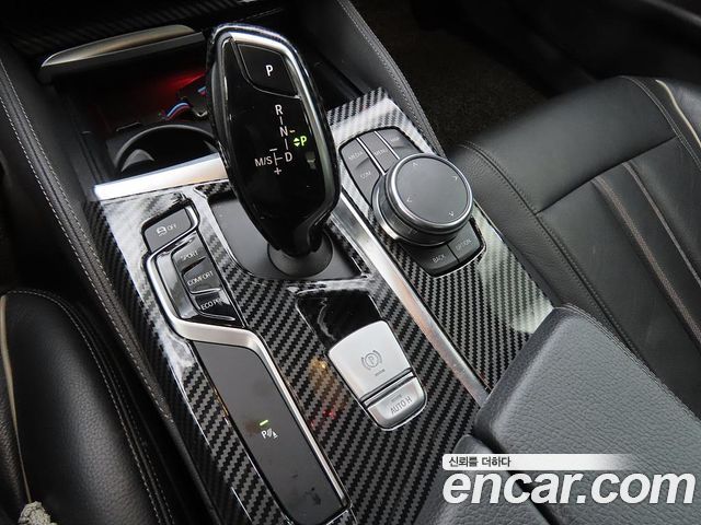 BMW 5 Series (G30) 520i Luxury 2018 — фото 18