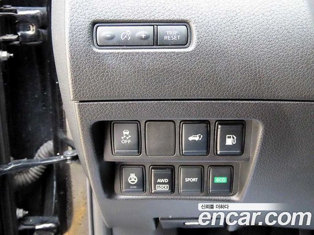 Nissan X-Trail 2.5 4WD 2018 — фото 15