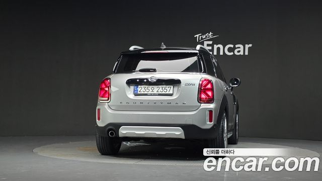 MINI Cooper Countryman Classic Plus Launch Pack 2nd Gen 2023 — фото 4