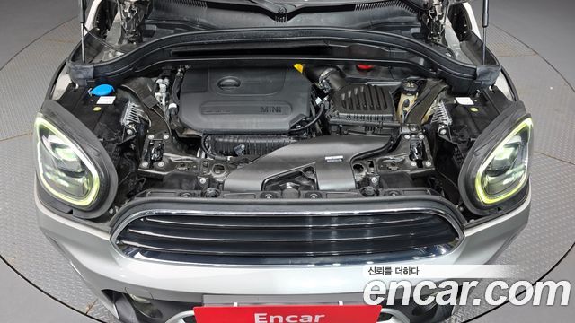 MINI Cooper Countryman Classic Plus Launch Pack 2nd Gen 2023 — фото 6