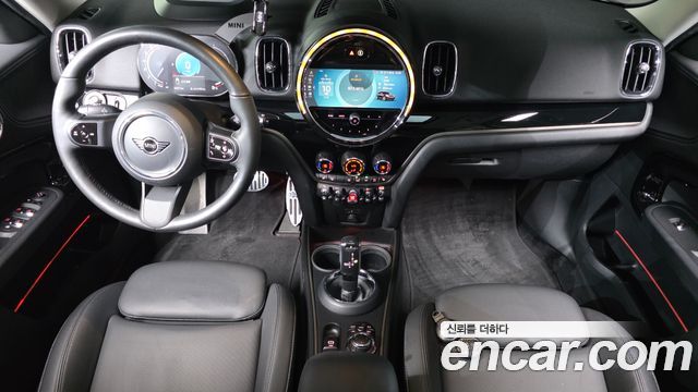 MINI Cooper Countryman Classic Plus Launch Pack 2nd Gen 2023 — фото 7