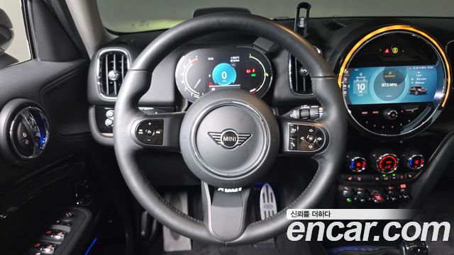 MINI Cooper Countryman Classic Plus Launch Pack 2nd Gen 2023 — фото 20