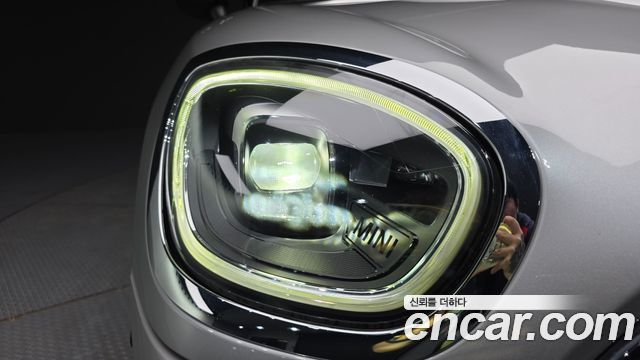 MINI Cooper Countryman Classic Plus Launch Pack 2nd Gen 2023 — фото 28