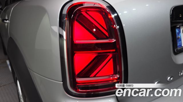 MINI Cooper Countryman Classic Plus Launch Pack 2nd Gen 2023 — фото 29