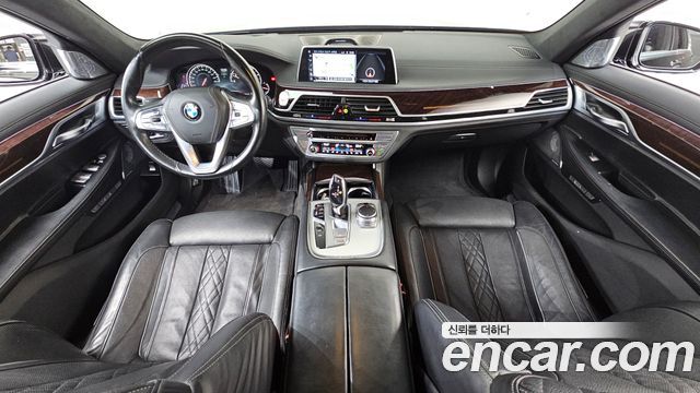 BMW 7 Series (G11) 750Li xDrive Luxury 2016 — фото 7