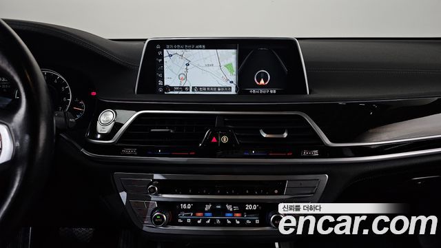 BMW 7 Series (G11) 750Li xDrive Luxury 2016 — фото 13