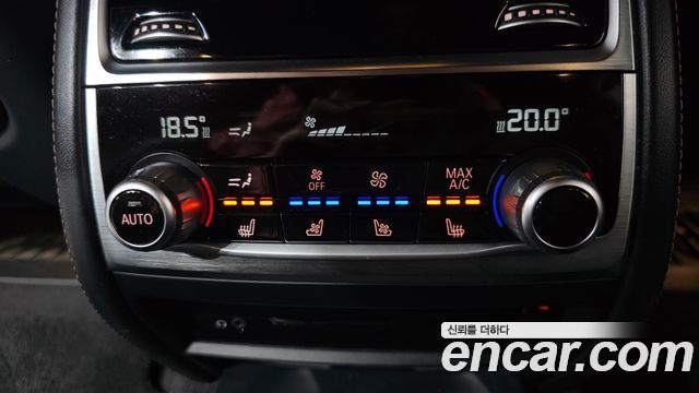 BMW 7 Series (G11) 750Li xDrive Luxury 2016 — фото 15