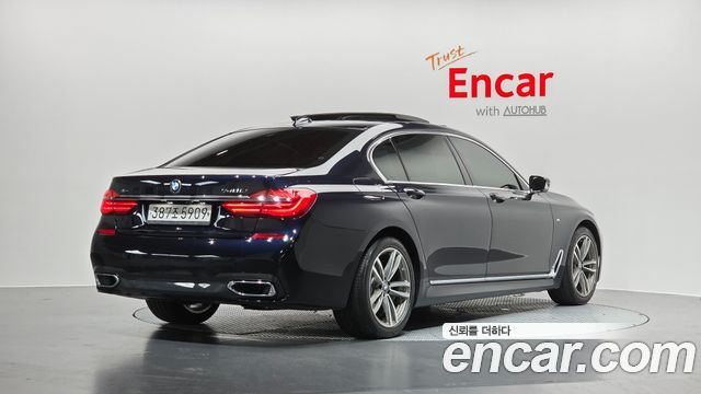 BMW 7 Series (G11) 740Li xDrive M Sport Package 2017 — фото 2