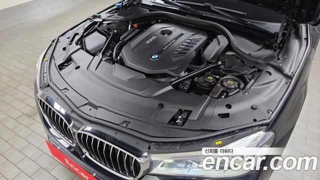 BMW 7 Series (G11) 740Li xDrive M Sport Package 2017 — фото 6