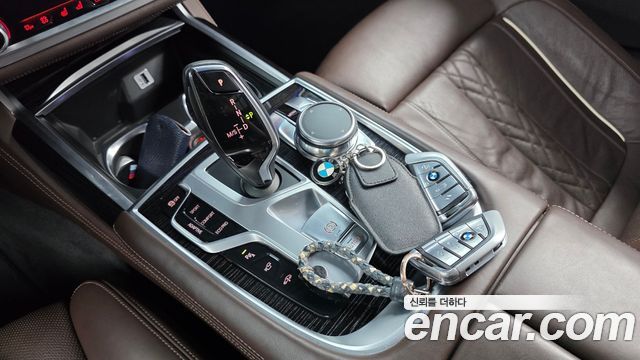 BMW 7 Series (G11) 740Li xDrive M Sport Package 2017 — фото 9