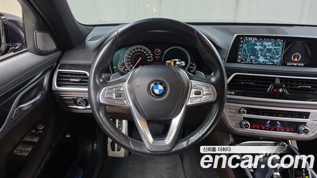 BMW 7 Series (G11) 740Li xDrive M Sport Package 2017 — фото 13