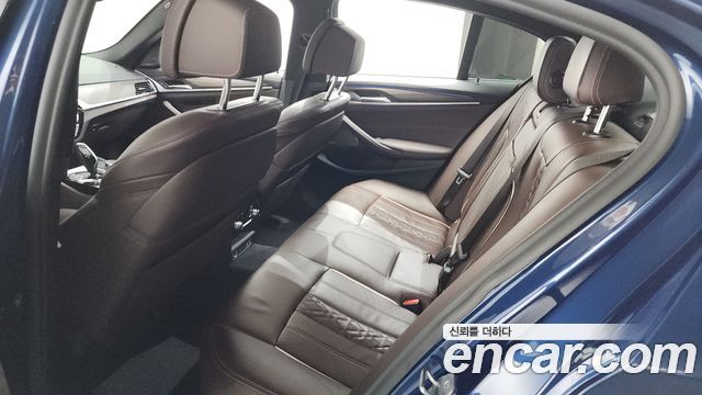 BMW 5 Series (G30) 530i M Sport Package 2021 — фото 11