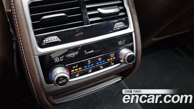 BMW 7 Series (G11) 745e iPerformance Design Pure Excellence 2021 — фото 28