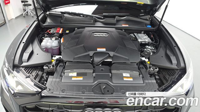 Audi Q8 (4M) 55 TFSI Quattro Premium 2025 — фото 6