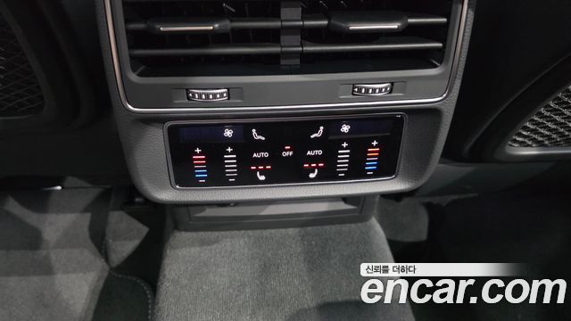 Audi Q8 (4M) 55 TFSI Quattro Premium 2025 — фото 19