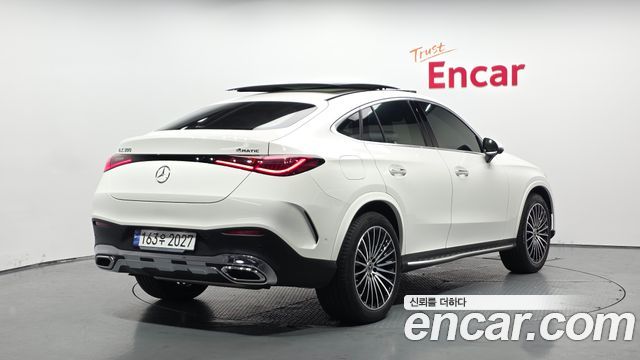 Mercedes-Benz GLC-Class (X254) GLC300 4MATIC Coupe 2024 — фото 2