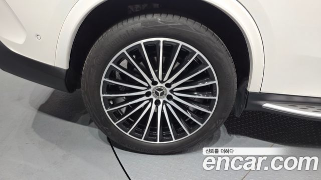 Mercedes-Benz GLC-Class (X254) GLC300 4MATIC Coupe 2024 — фото 5