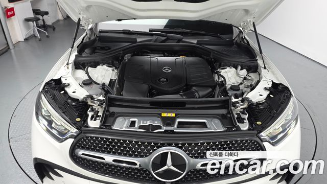 Mercedes-Benz GLC-Class (X254) GLC300 4MATIC Coupe 2024 — фото 6