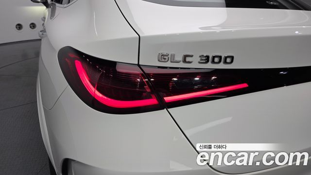 Mercedes-Benz GLC-Class (X254) GLC300 4MATIC Coupe 2024 — фото 23