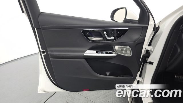 Mercedes-Benz GLC-Class (X254) GLC300 4MATIC Coupe 2024 — фото 24