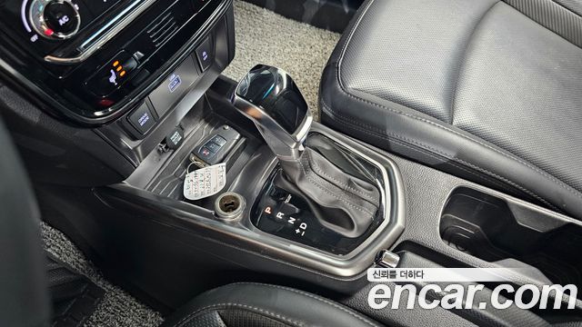 KG Mobility (SsangYong) Very New Tivoli Gasoline 1.5 2WD V3 2022 — фото 9