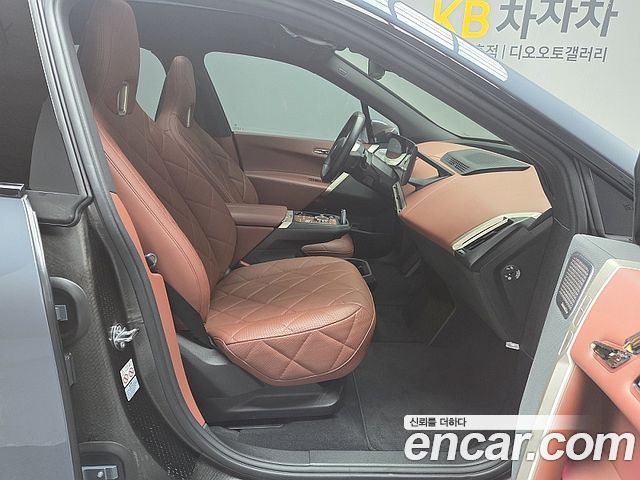 BMW iX xDrive50 Sports Plus 2024 — фото 15