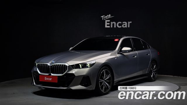 BMW 5 Series (G60) 530i xDrive M Sport 2025 — фото 1