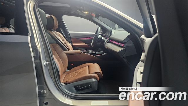 BMW 5 Series (G60) 530i xDrive M Sport 2025 — фото 26