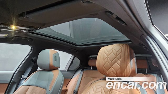 BMW 5 Series (G60) 530i xDrive M Sport 2025 — фото 32