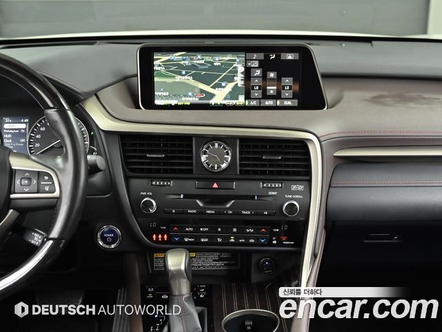 Lexus RX450h (IV) Executive 2017 — фото 18