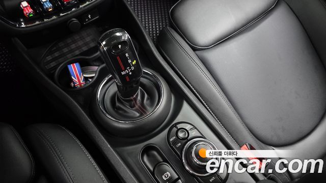 MINI Cooper S Clubman Standard 2nd 2021 — фото 9