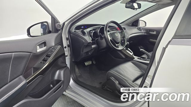 Honda Civic 1.8 Euro 9th 2013 — фото 10