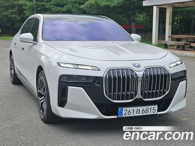 BMW 7 Series (G70) 740i xDrive M Sport 2024 — фото 2