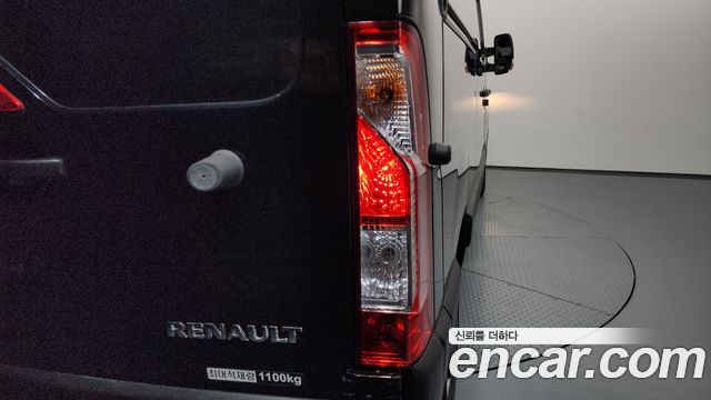 Renault Korea Master 2.3 Van L 2020 — фото 23