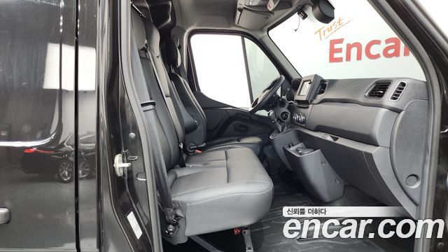 Renault Korea Master 2.3 Van L 2020 — фото 26