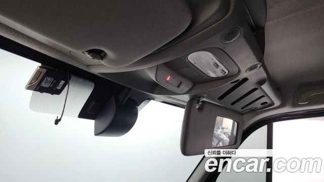 Renault Korea Master 2.3 Van L 2020 — фото 27