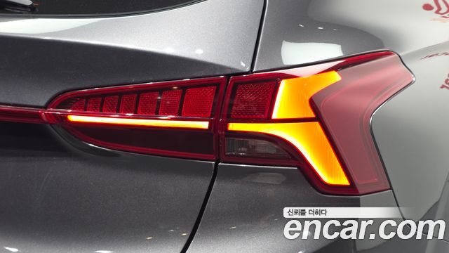 Hyundai Santa Fe Diesel 2.2 2WD Prestige 2021 — фото 23