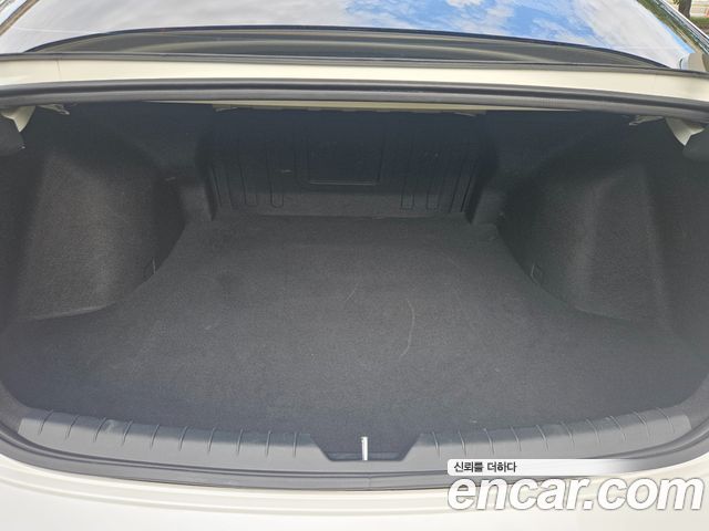 Kia K5 (III) 2.0 Prestige 2023 — фото 14