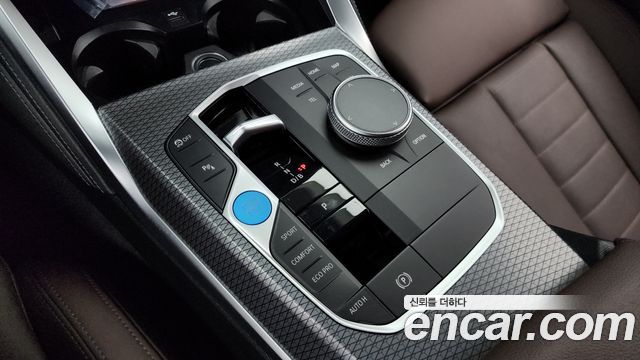 BMW i4 eDrive40 M Sports Pro 2024 — фото 9