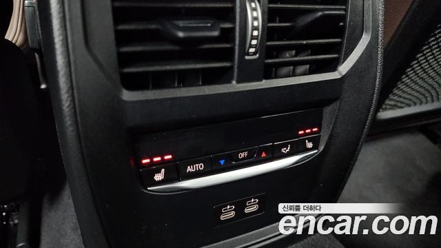 BMW i4 eDrive40 M Sports Pro 2024 — фото 19